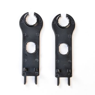 Système solaire outil adapté à la plage carrée du câble 2.5MM2/4MM2/6MM2 outil de décapage et de décapage du câble PV pour les connecteurs PV004