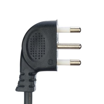 16A IEC 60320 C13 Clover Connector Noir Italie Norme H05VV-F 3x0.75MM2 Le câble d'extension est mis à la terre