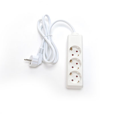 Protecteur contre les surtensions de 220V blanc pour la réingénierie logicielle 3 prises de courant de 6 pieds et support personnalisé