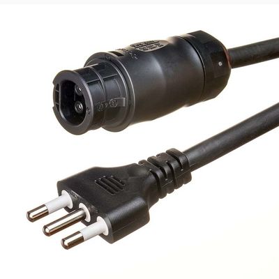 Cable d'extension Schuko de longueur personnalisée avec matériau isolant en caoutchouc et connecteur BC05 IP68 pour modèle de micro-onduleur